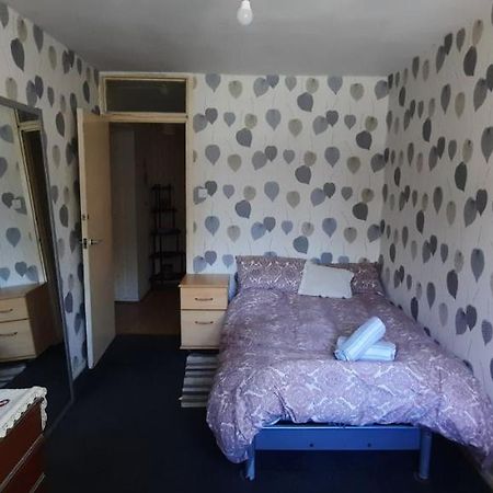 Double Bedroom In リヴァプール エクステリア 写真